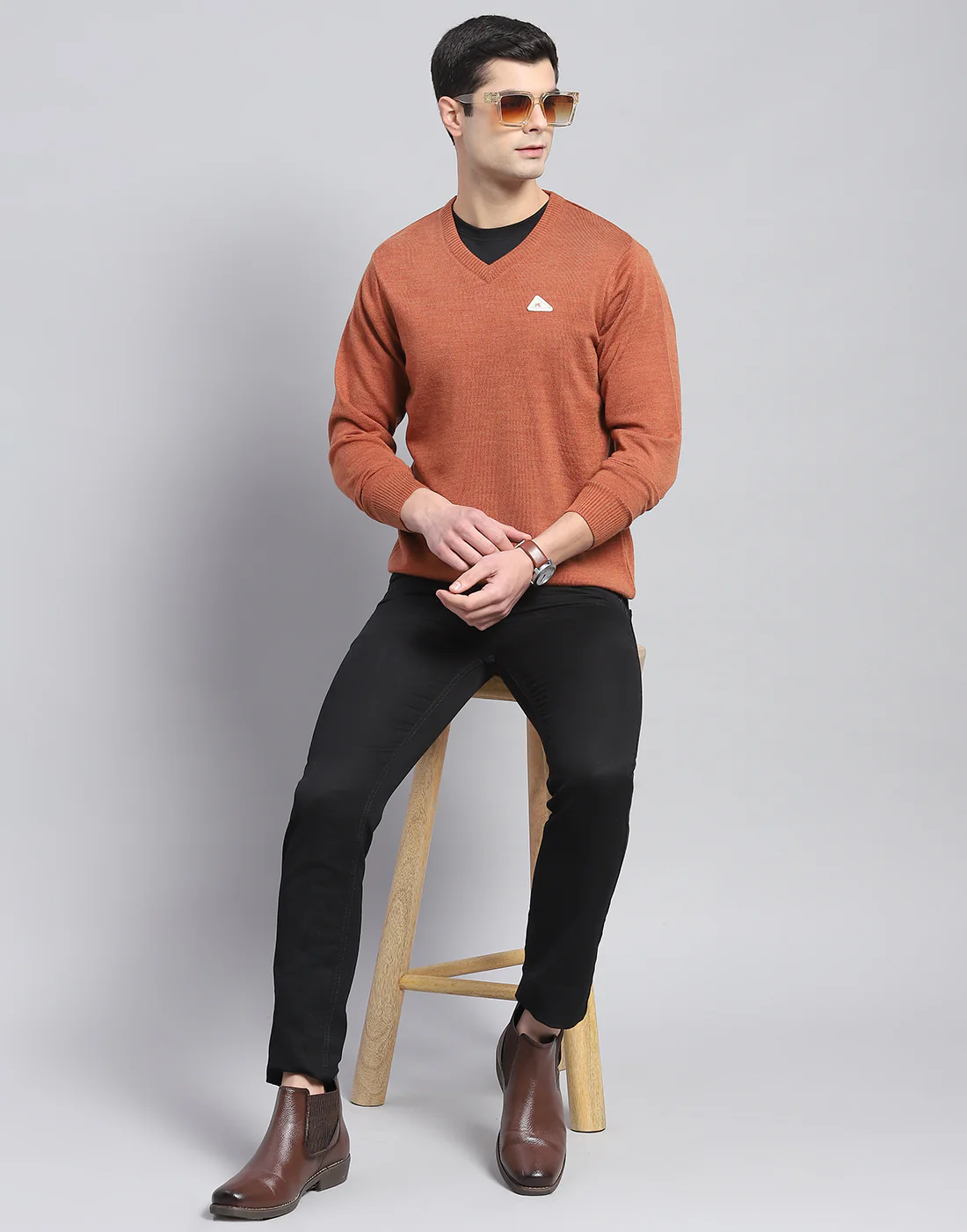 Men Red Solid V Neck Full Sleeve Pullover - Image 2