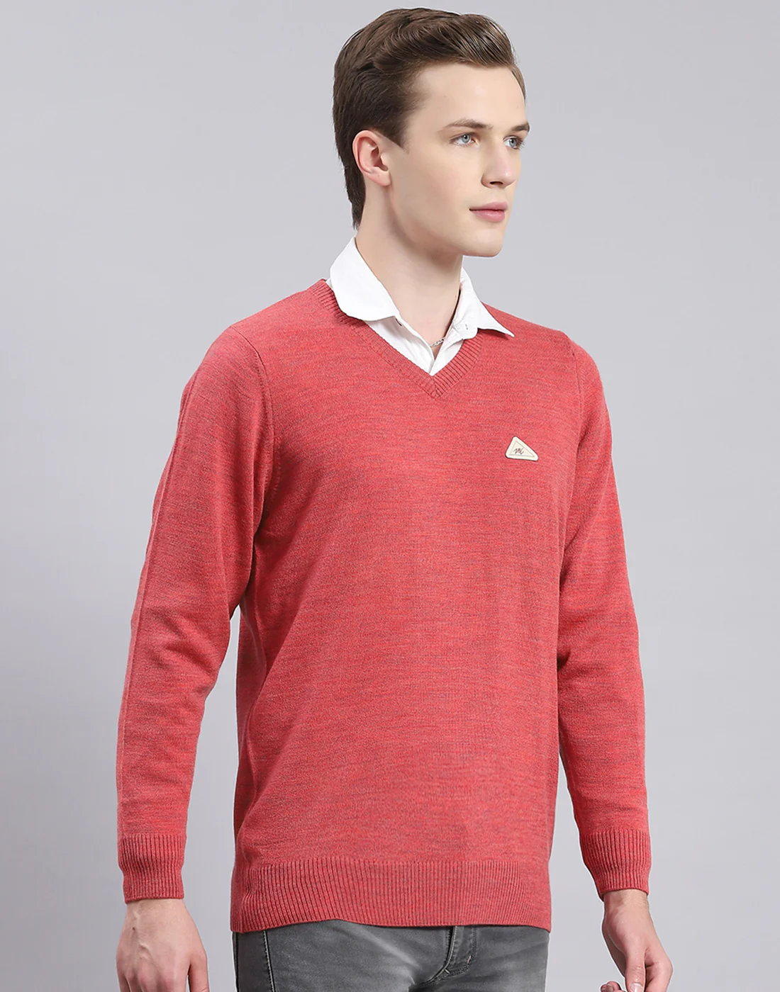 Men Red Solid V Neck Full Sleeve Sweater - Image 4