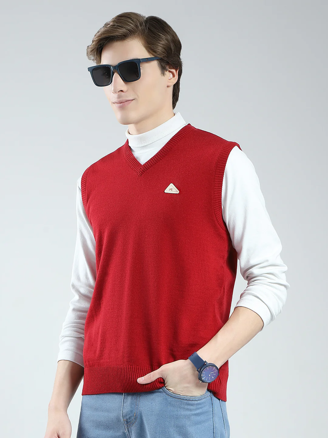 Men Red Solid V Neck Sleeveless Sweater - Image 3