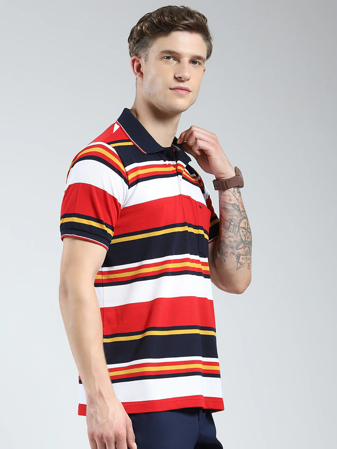 Men Red Stripe Collar Half Sleeve T-Shirt - Image 4