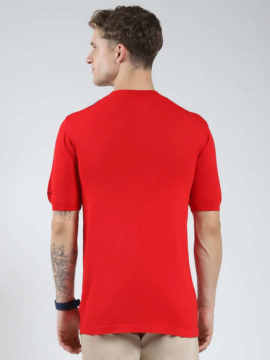 Men Red Stripe Round Neck Half Sleeve T-Shirt - Image 5