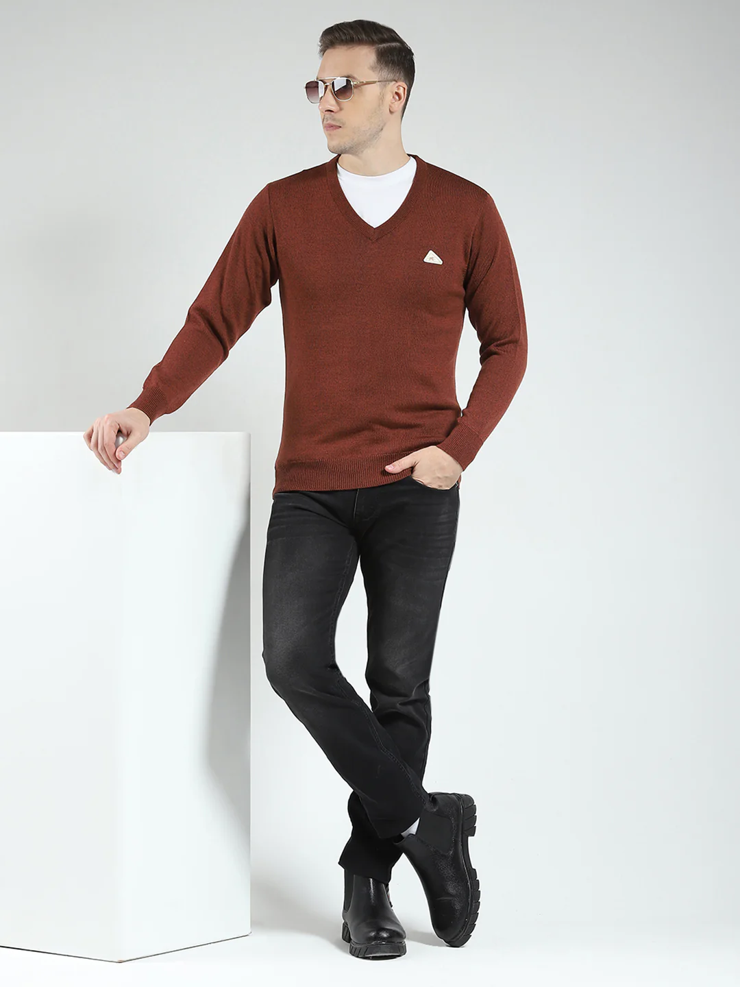 Men Rust Solid V Neck Full Sleeve Pullover - Image 2