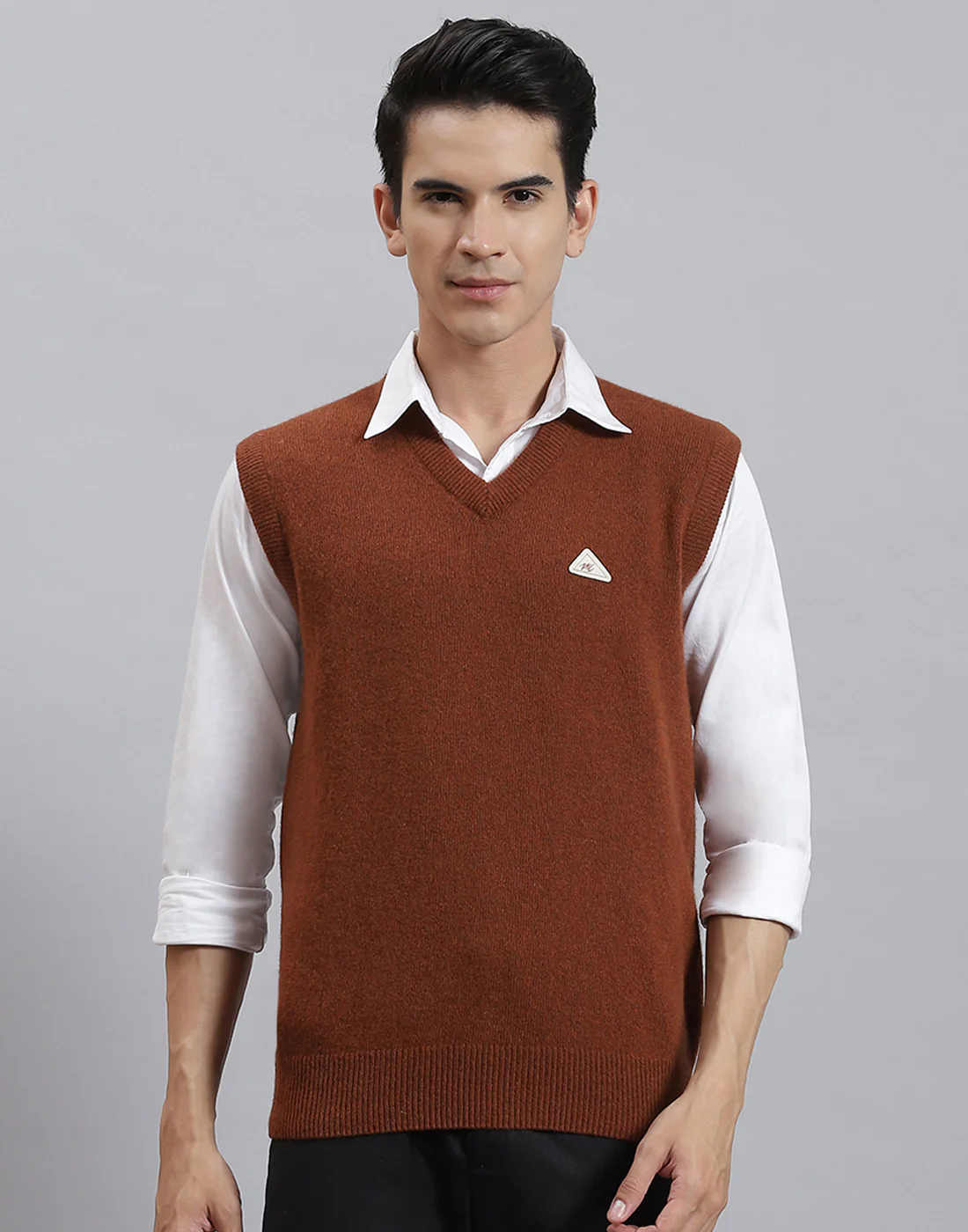 Men Rust Solid V Neck Sleeveless Sweater - Image 2