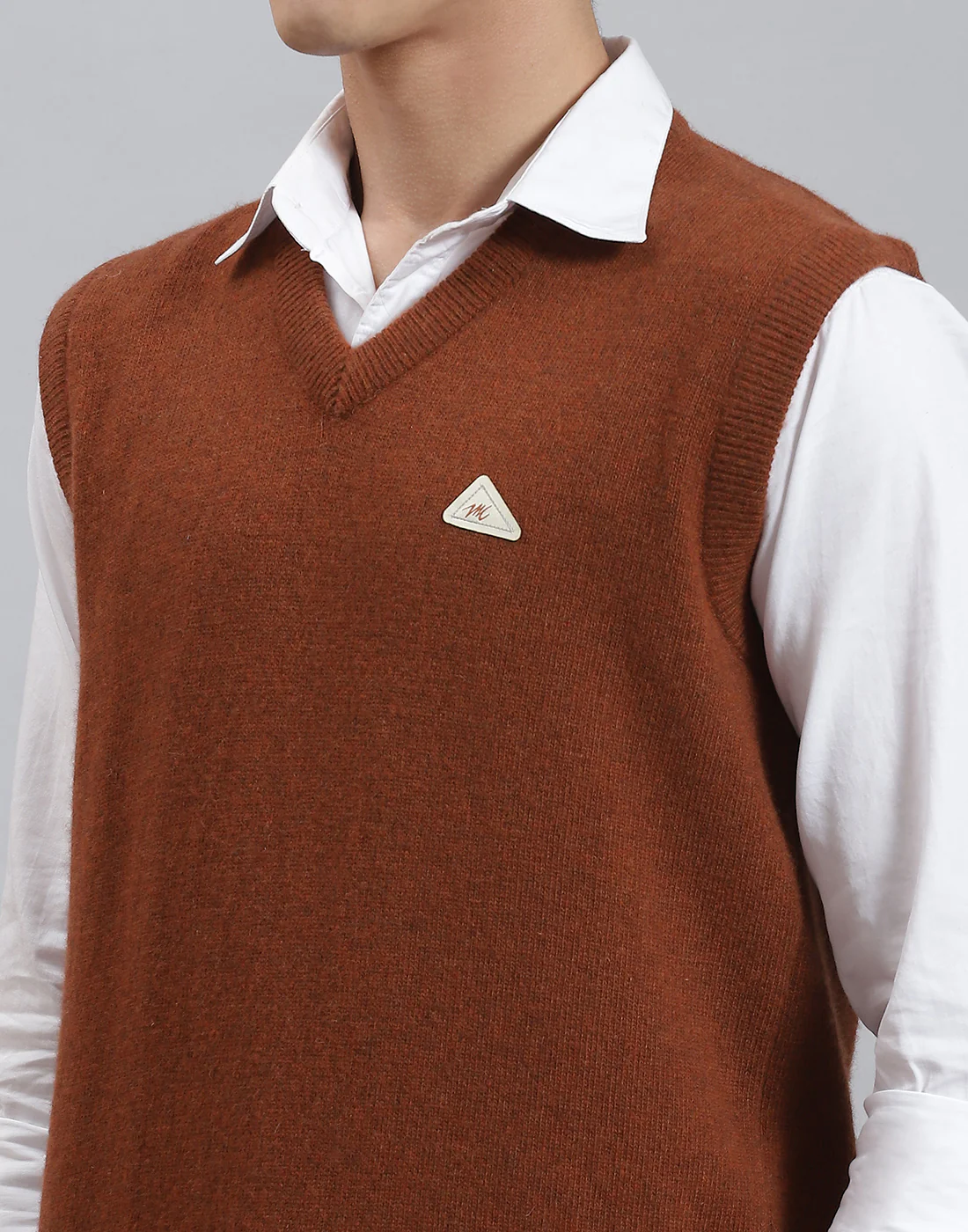 Men Rust Solid V Neck Sleeveless Sweater - Image 6