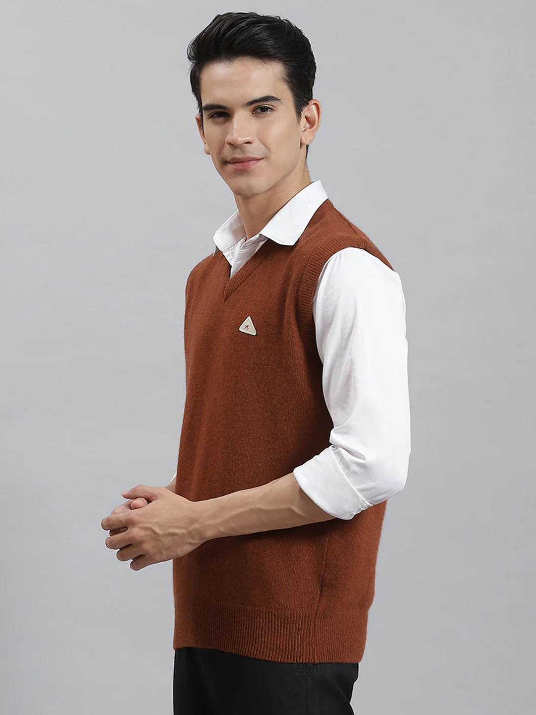 Men Rust Solid V Neck Sleeveless Sweaters/Pullovers - Image 3