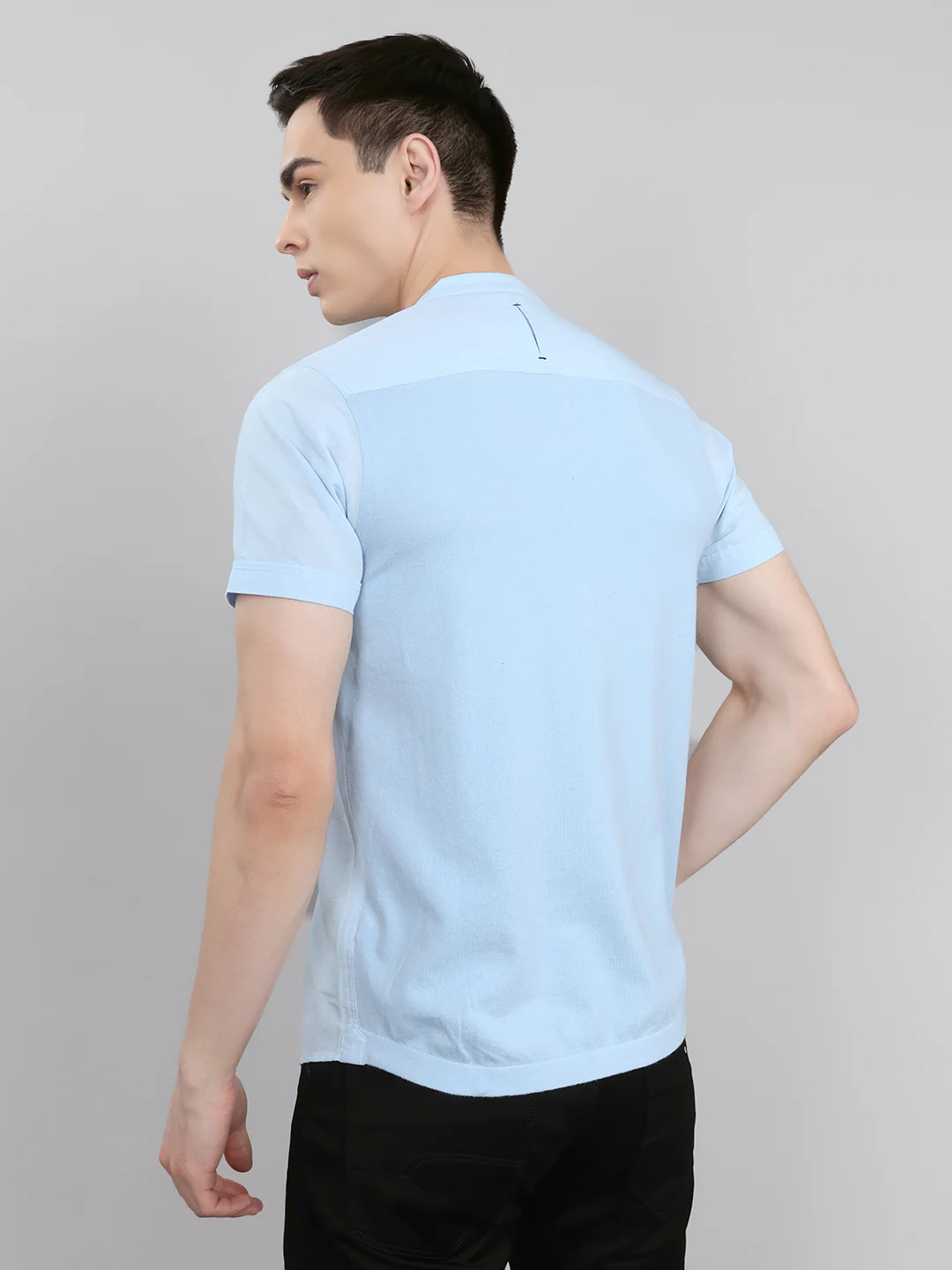 Men Sky Blue Solid Henley Neck Half Sleeve Kurta - Image 3