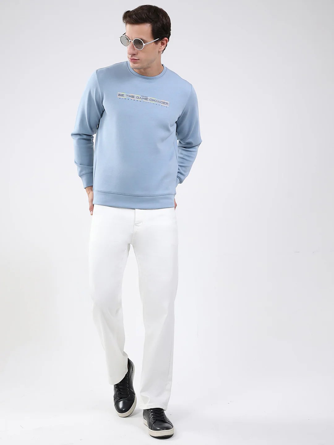 Men Sky Blue Solid Round Neck Full Sleeve Sweatshirt - Image 2