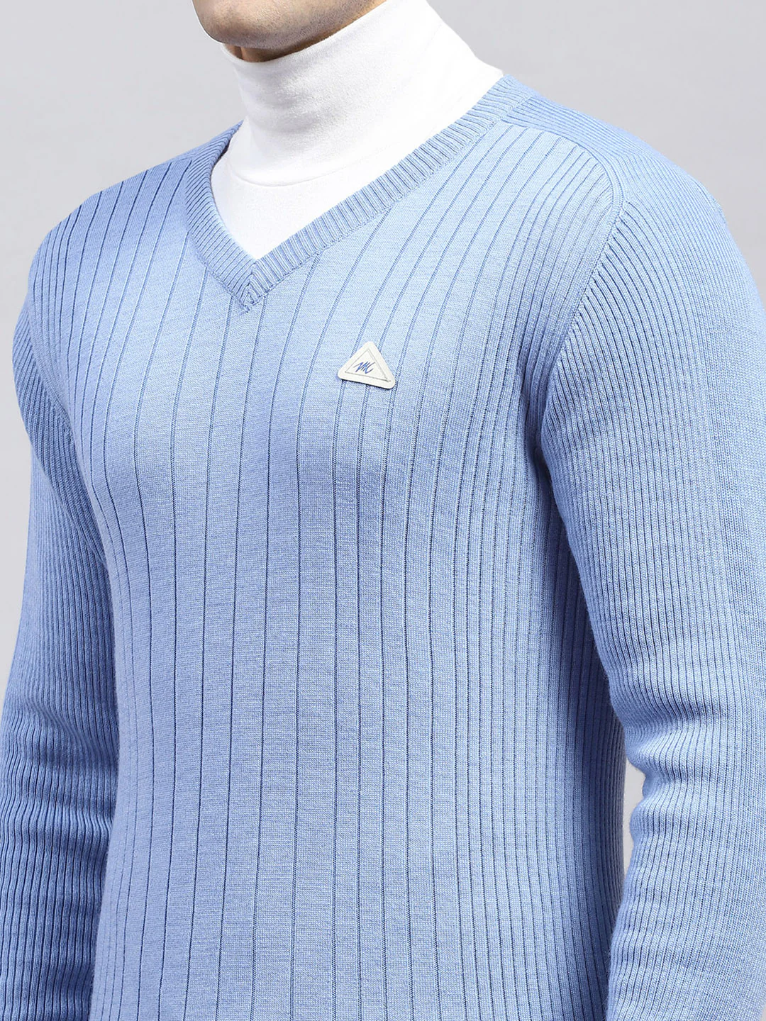 Men Sky Blue Solid V Neck Full Sleeve Pullover - Image 6