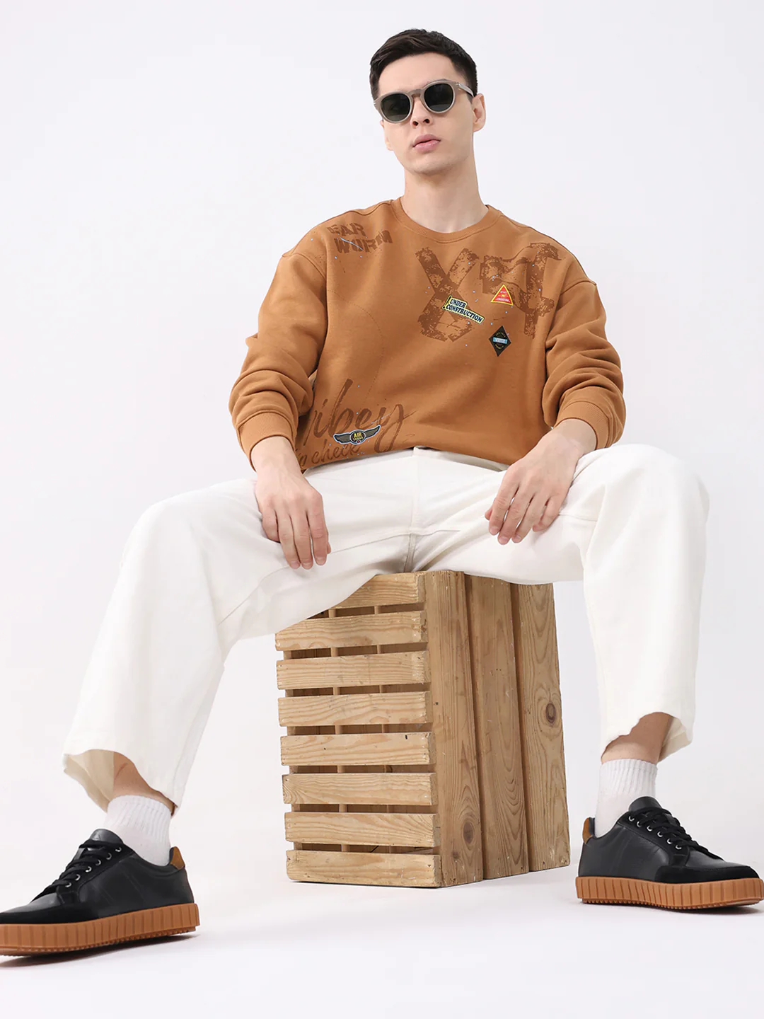 Men Tan Printed Round Neck Full Sleeve Sweatshirt - Image 2