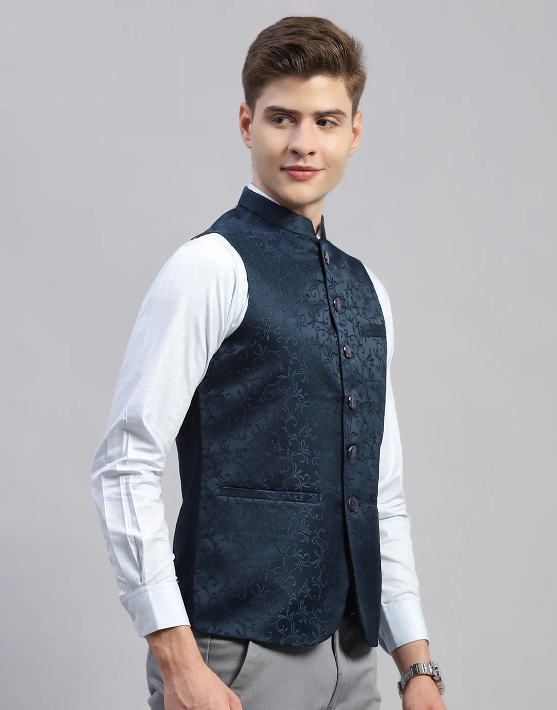 Men Teal Blue Embroidered Mandarin Neck Sleeveless Nehru Jacket - Image 4