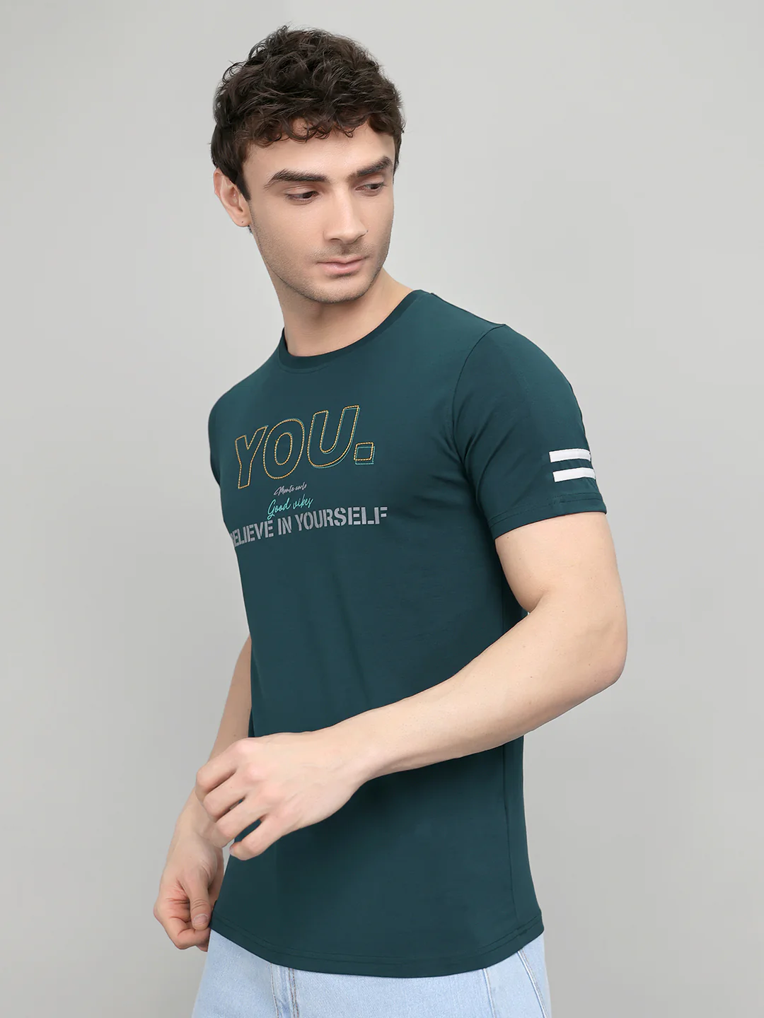Men Teal Blue Printed Round Neck Half Sleeve T-Shirt - Image 2