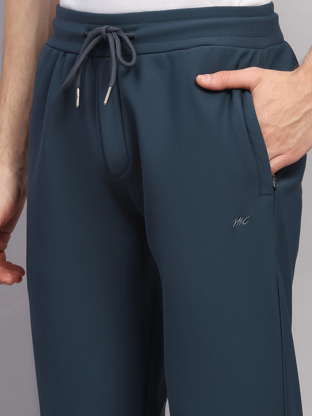 Men Teal Blue Solid Collar Full Sleeve Winter Tracksuit - Image 8