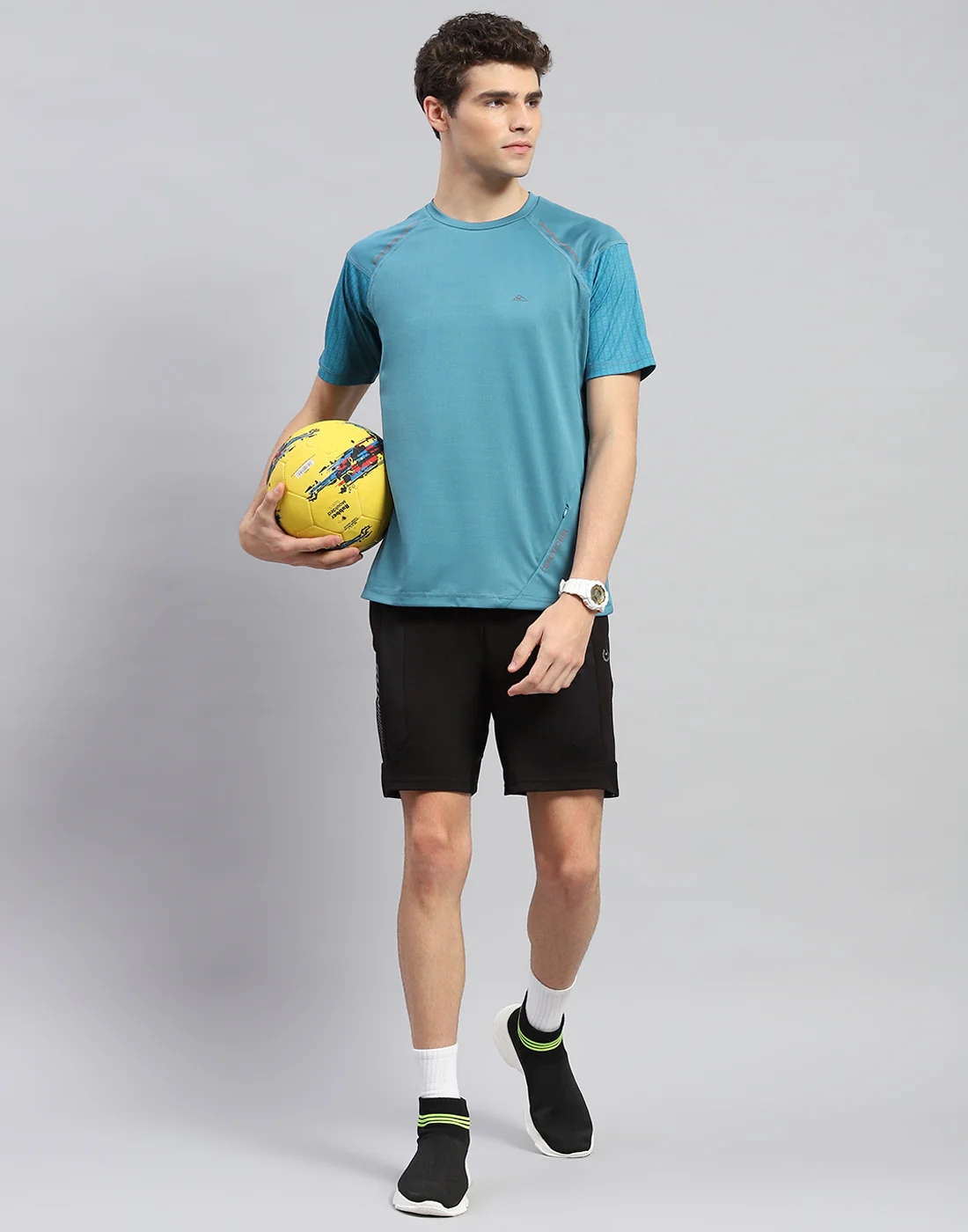 Men Teal Blue Solid Round Neck Half Sleeve T-Shirt - Image 2