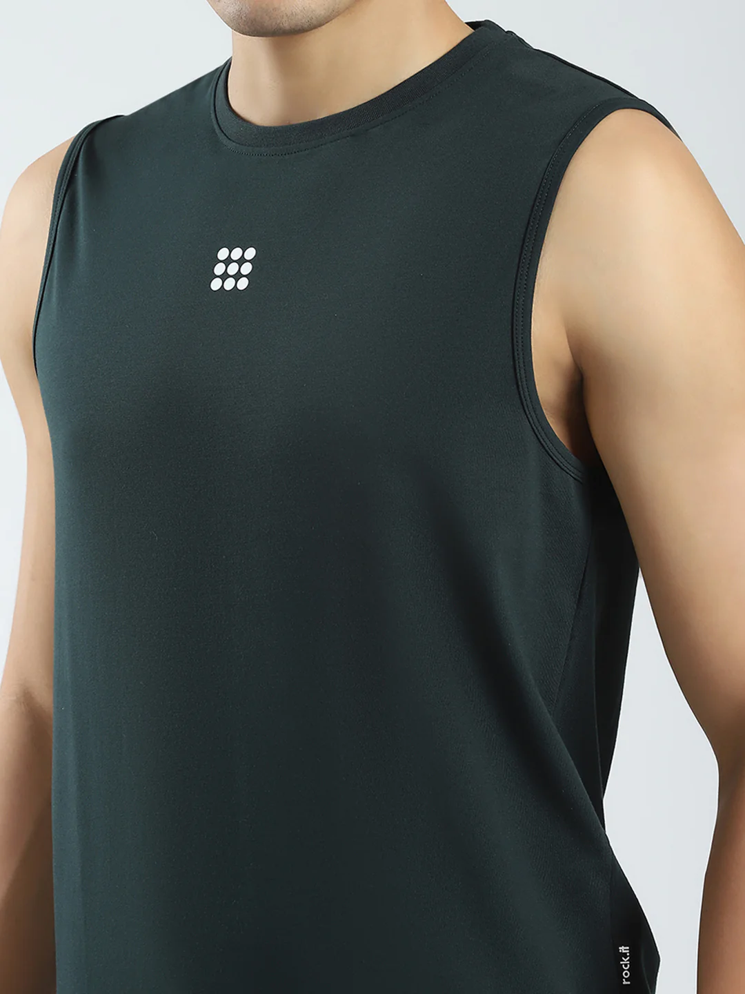 Rock.it Men Teal Blue Solid Round Neck Sleeveless T-Shirt - Image 7