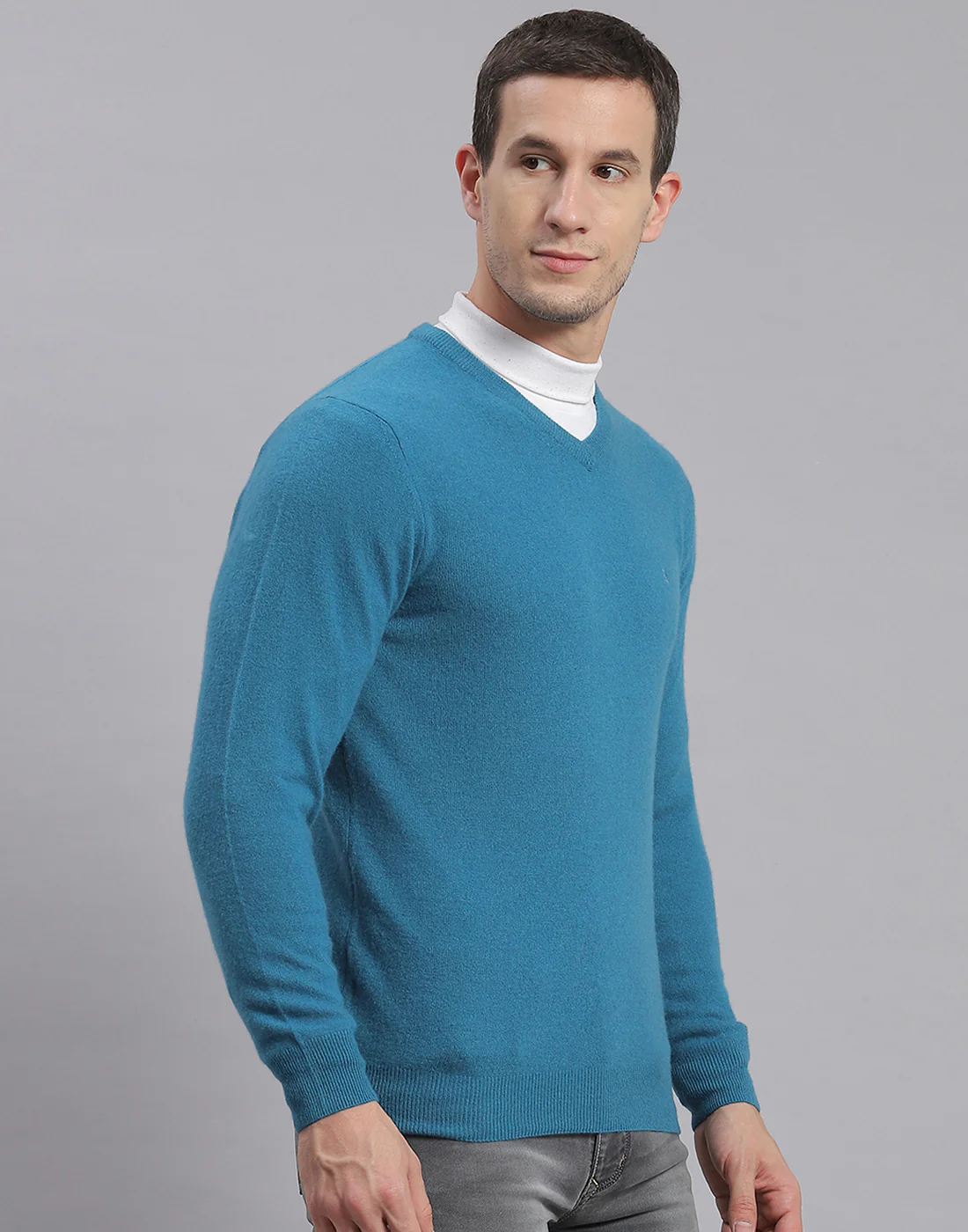 Men Teal Blue Solid V Neck Full Sleeve Sweater - Image 4