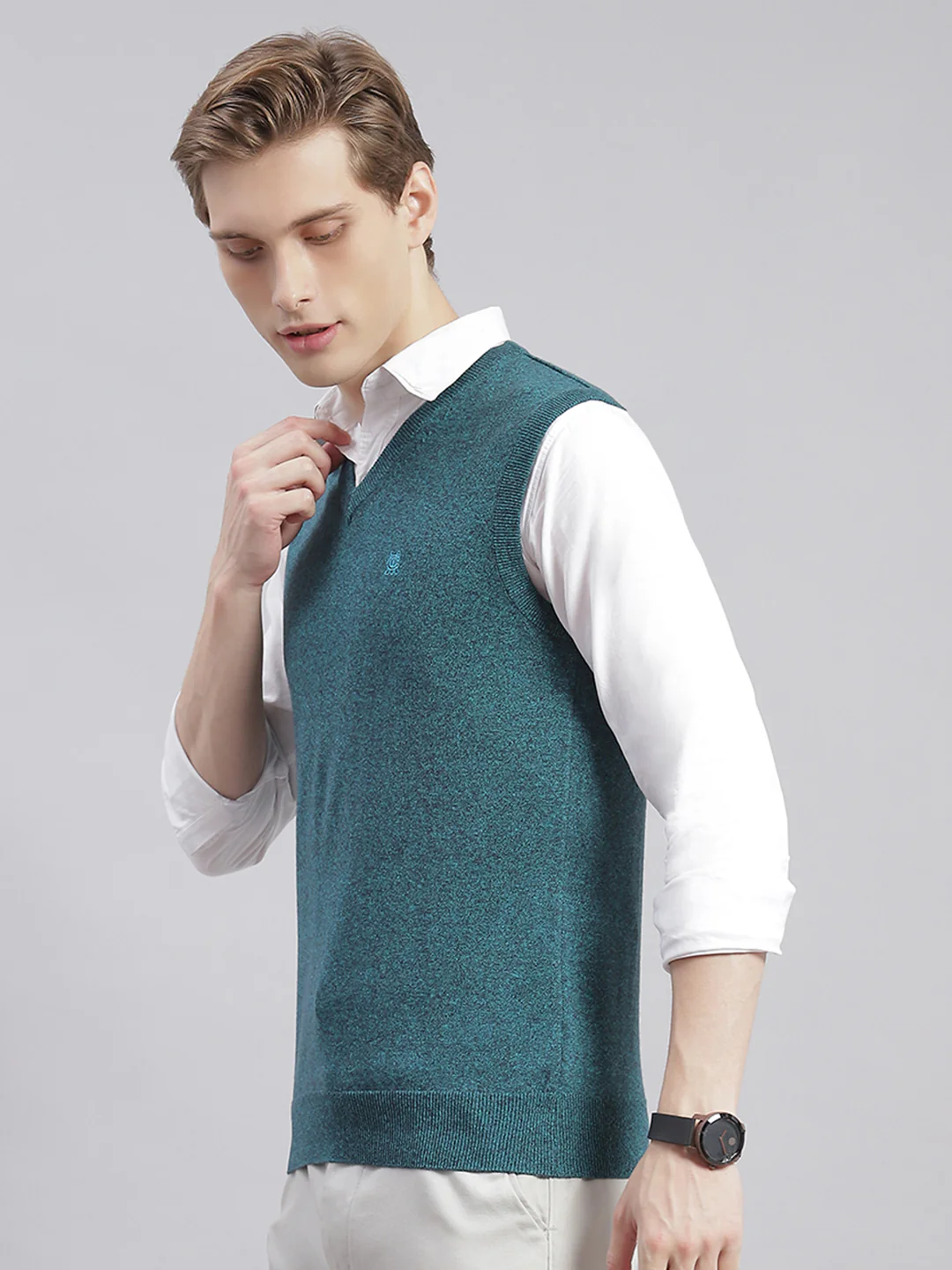 Men Teal Blue Solid V Neck Sleeveless Sweaters/Pullovers - Image 3
