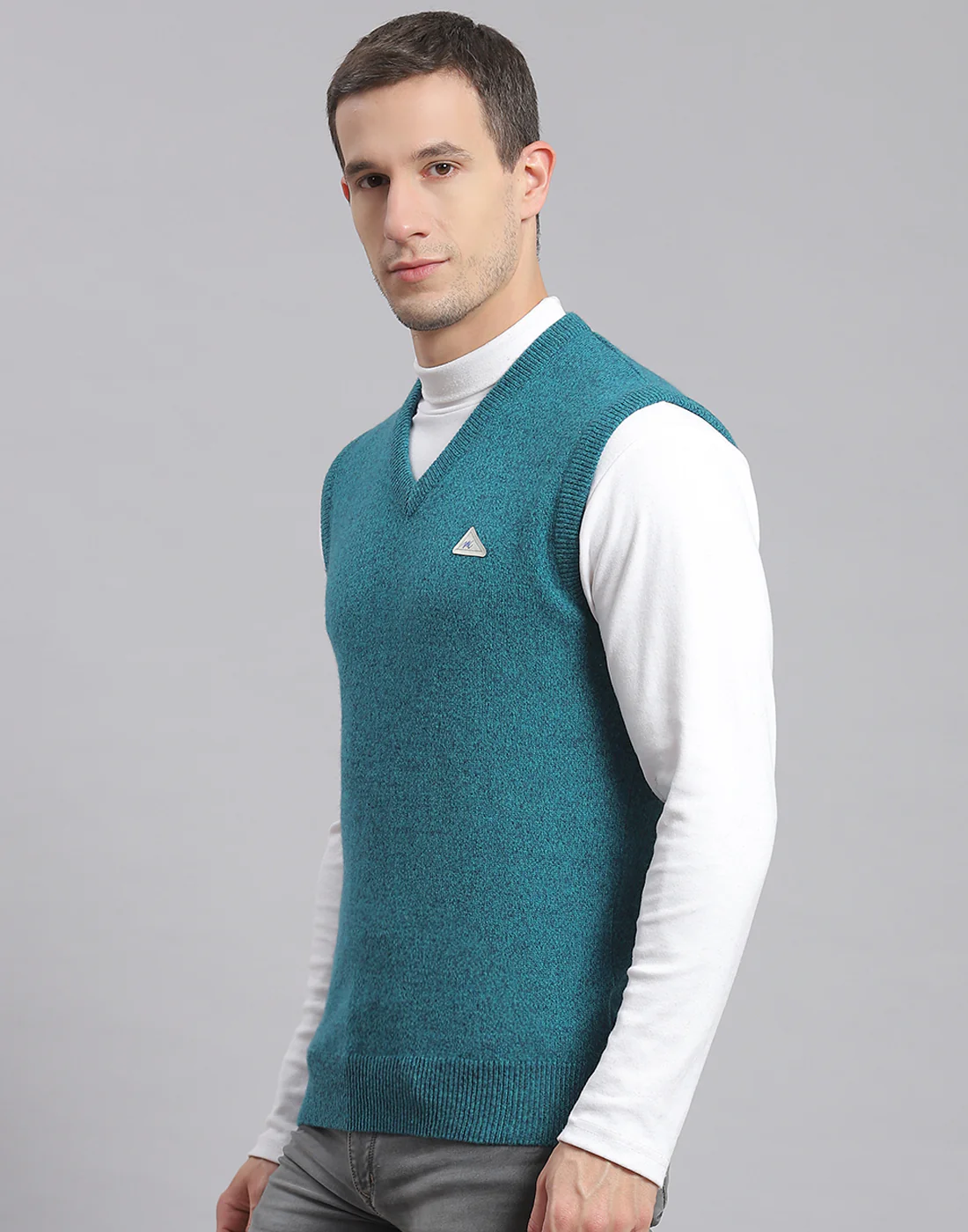 Men Turquoise Blue Solid V Neck Sleeveless Sweater - Image 3