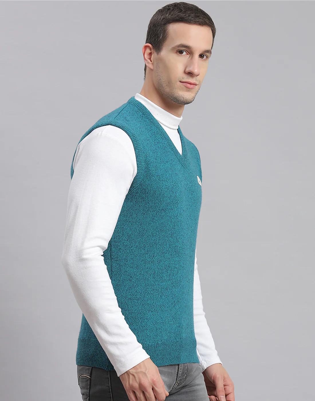 Men Turquoise Blue Solid V Neck Sleeveless Sweater - Image 4