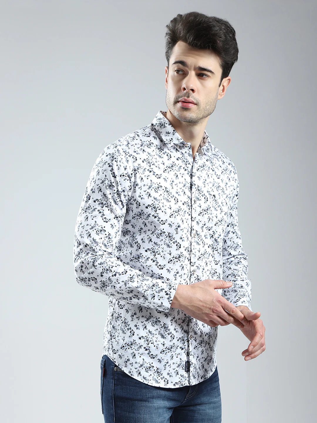 Men White Printed Collar Full Sleeve Shirt - Image 4