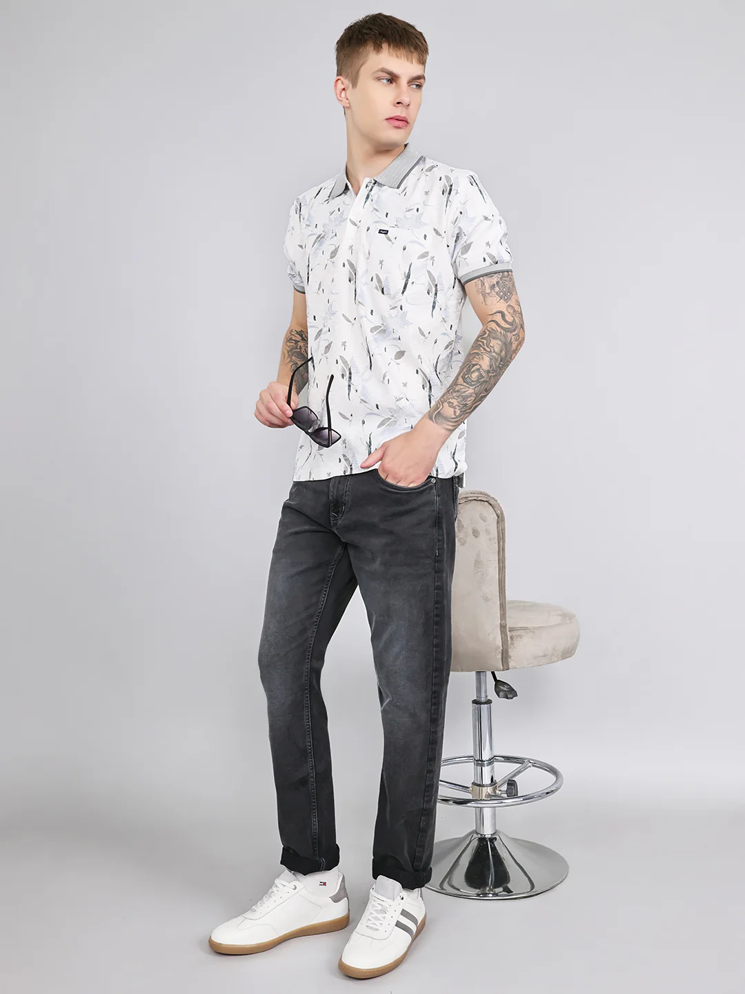 Men White Printed Collar Half Sleeve T-Shirt - Image 7