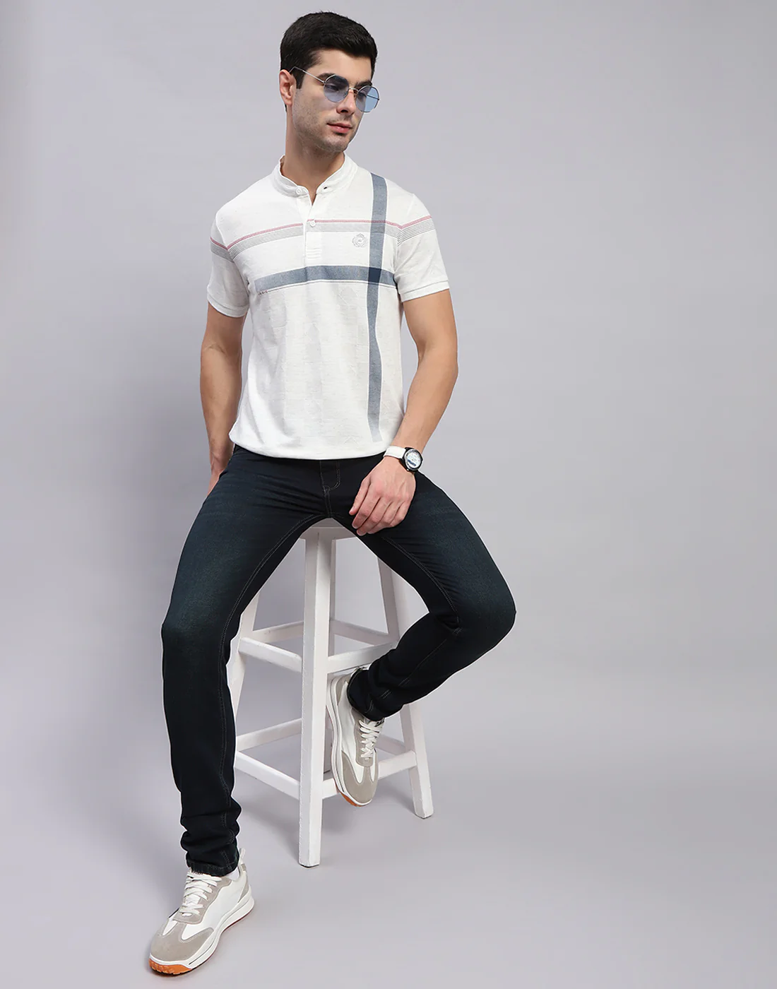 Men White Printed Mandarin Collar Half Sleeve T-Shirt - Image 2