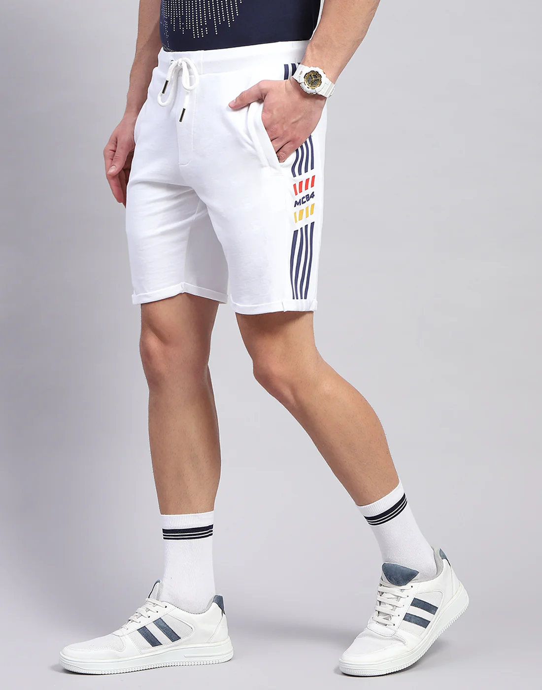Men White Printed Regular Fit Bermuda - Image 4