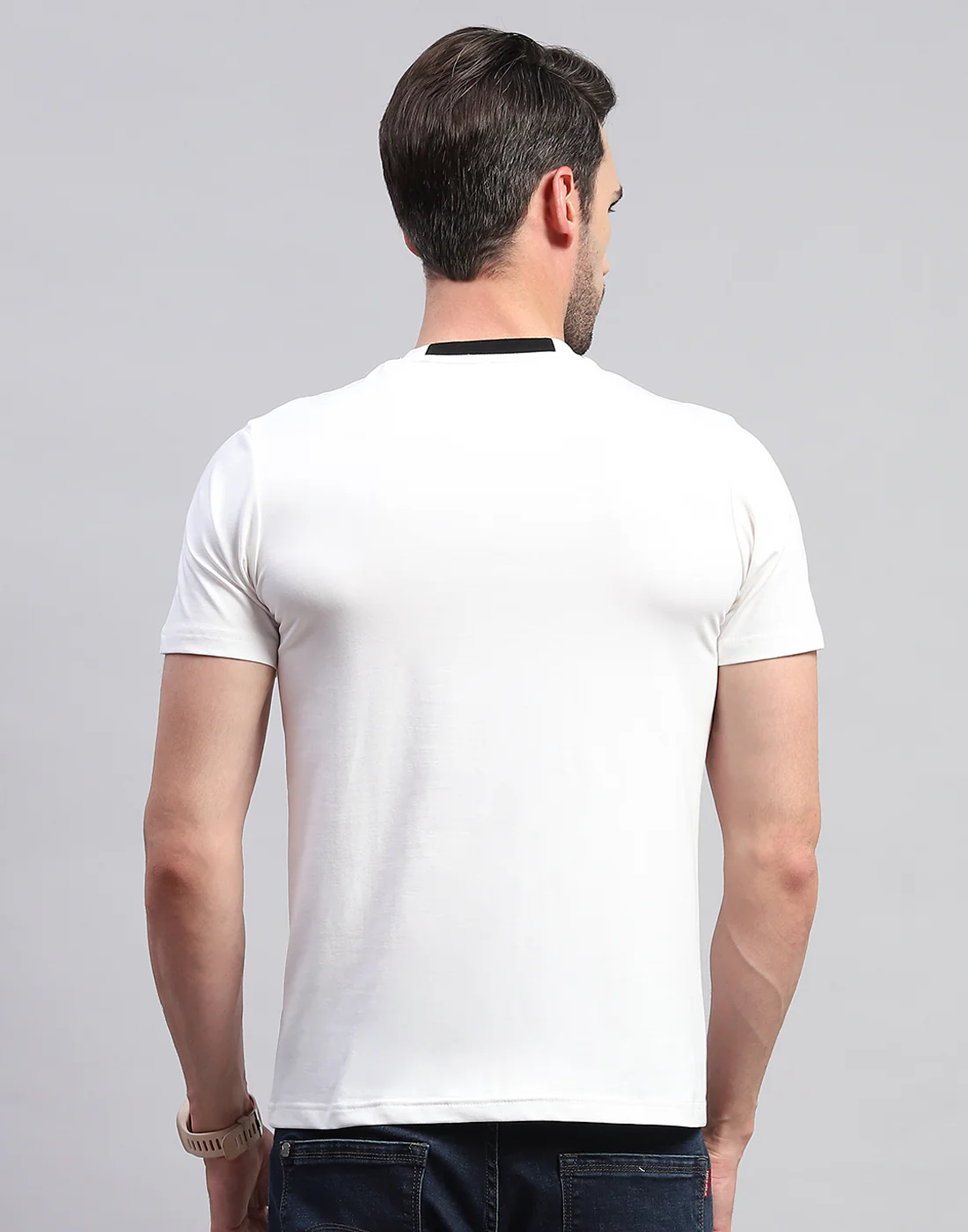 Men White Printed Round Neck Half Sleeve T-Shirt - Image 5