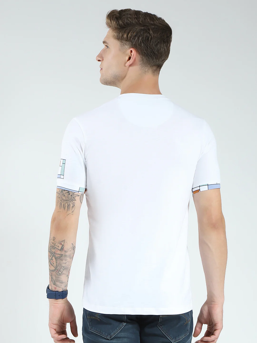 Men White Printed Round Neck Half Sleeve T-Shirt - Image 5