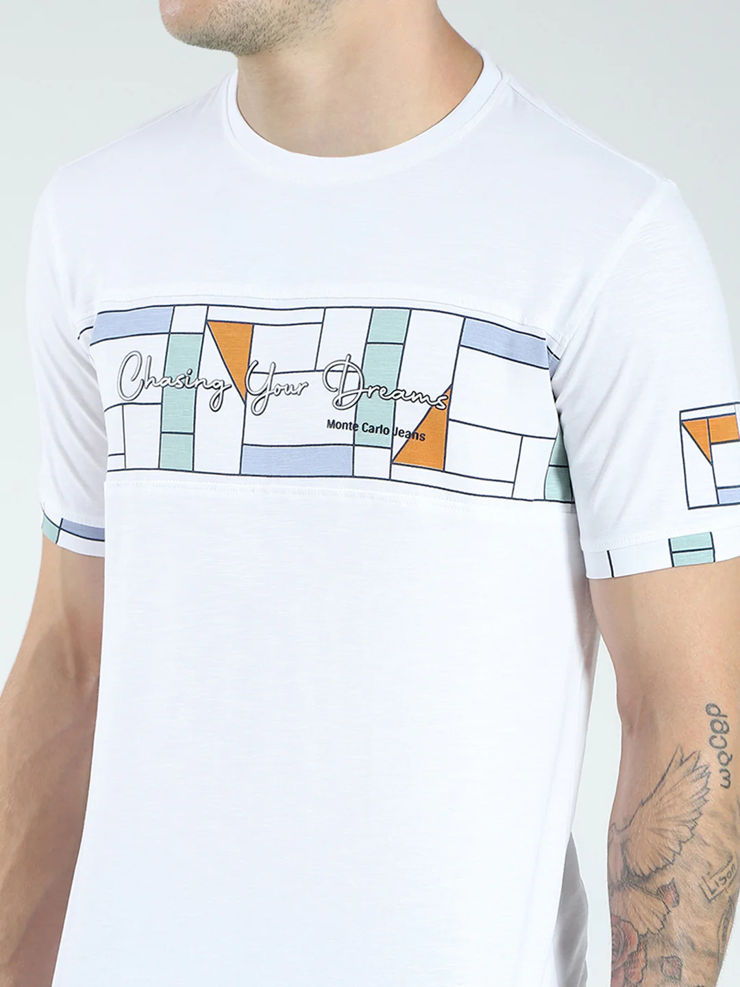 Men White Printed Round Neck Half Sleeve T-Shirt - Image 7