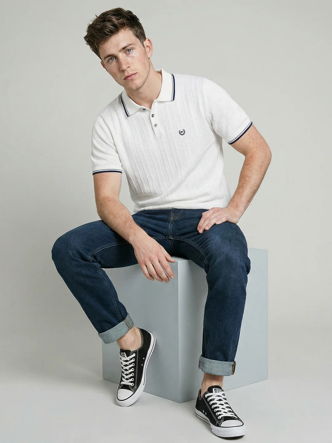 Men White Self Design Collar Half Sleeve T-Shirt - Image 5