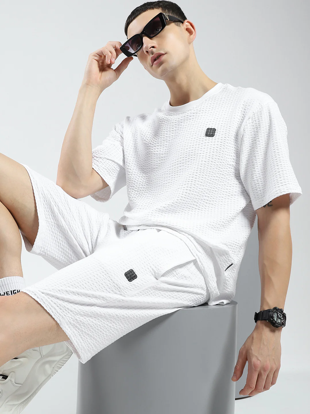 Rock.it Men White Self Design Round Neck Half Sleeve Shorts Set - Image 6