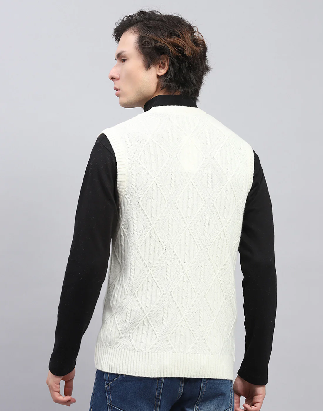 Men White Self Design V Neck Sleeveless Sweater - Image 5