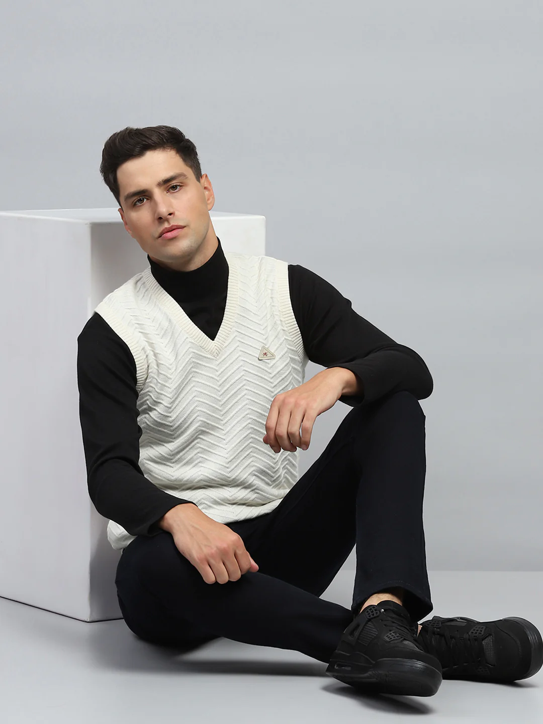 Men White Self Design V Neck Sleeveless Sweater - Image 2