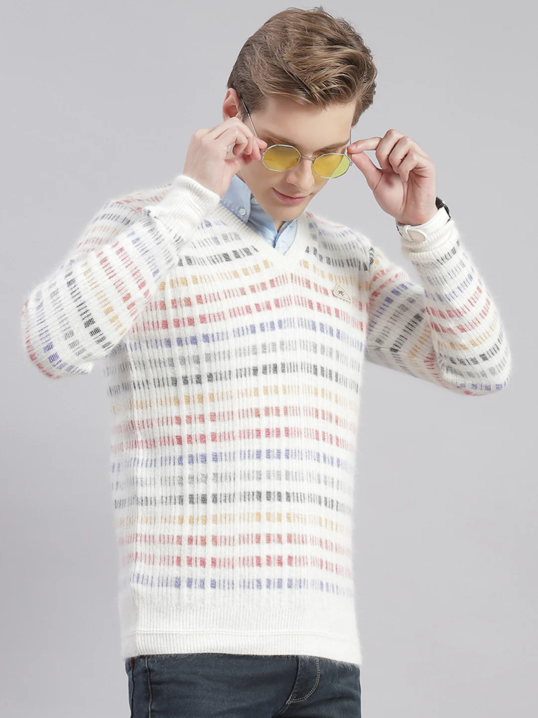 Men White Self Design V Neck Full Sleeve Sweaters/Pullovers - Image 4