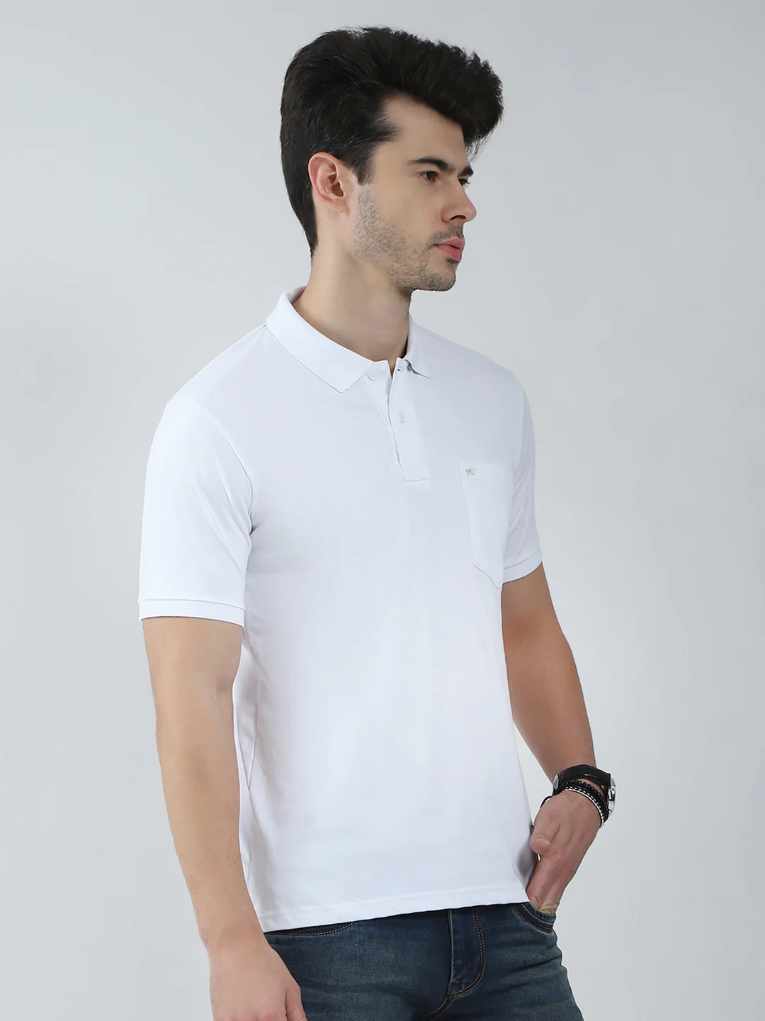 Men White Solid Collar Half Sleeve T-Shirt - Image 4