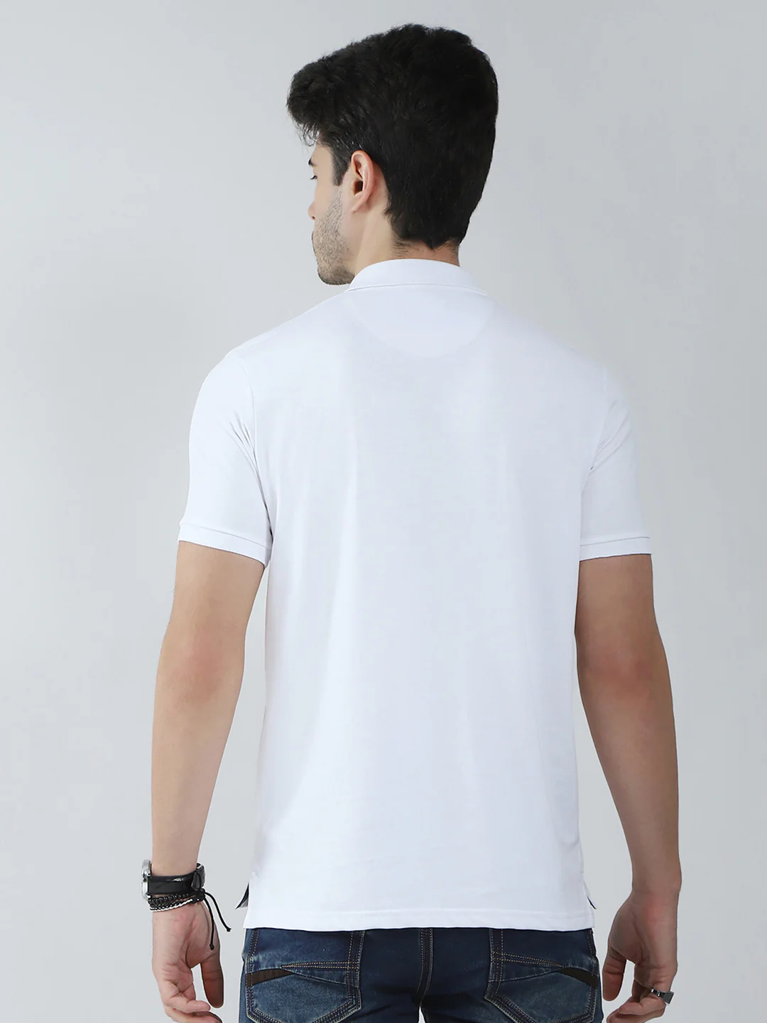 Men White Solid Collar Half Sleeve T-Shirt - Image 5