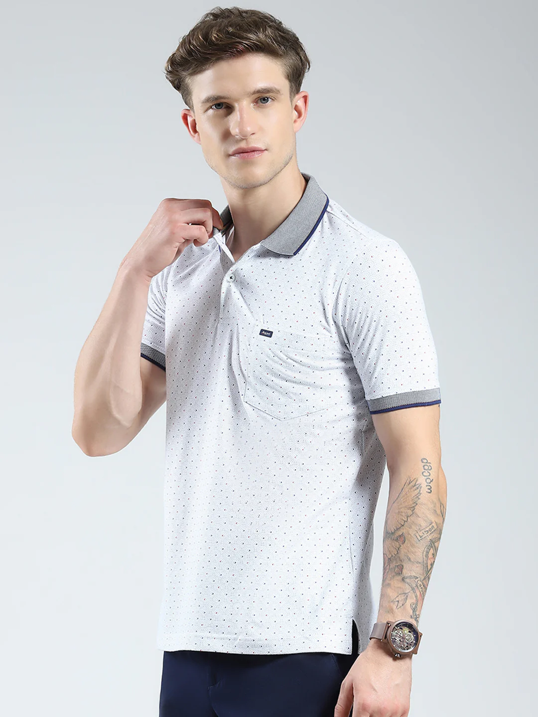 Men White Solid Collar Half Sleeve T-Shirt - Image 3