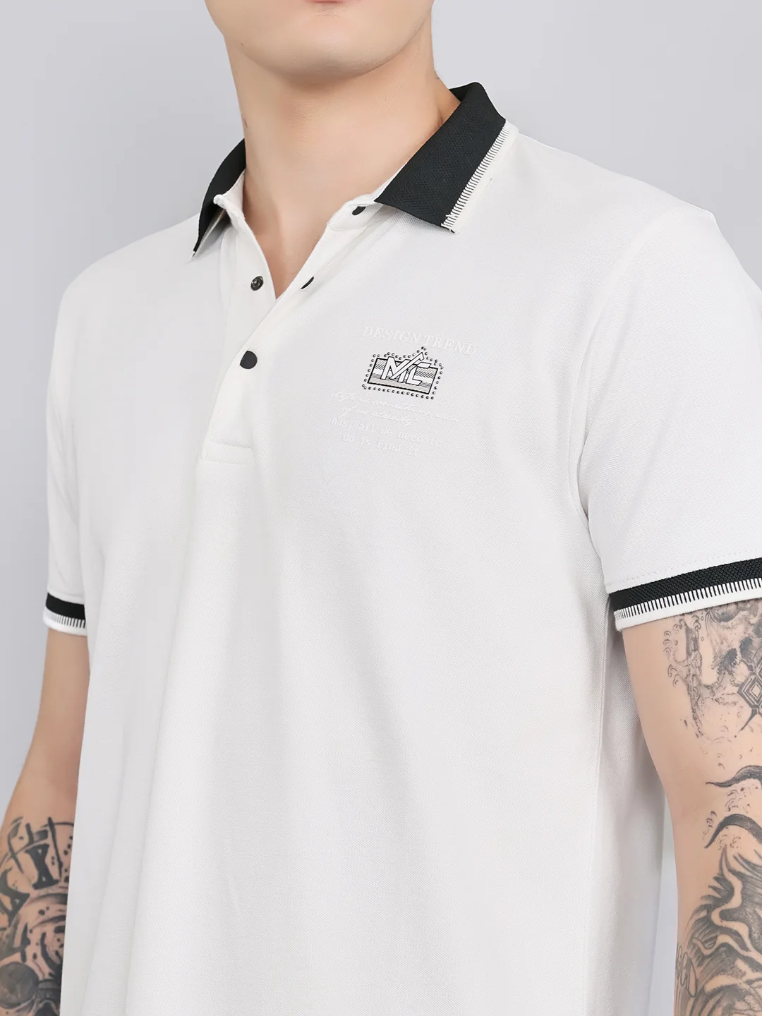 Men White Solid Collar Half Sleeve T-Shirt - Image 5
