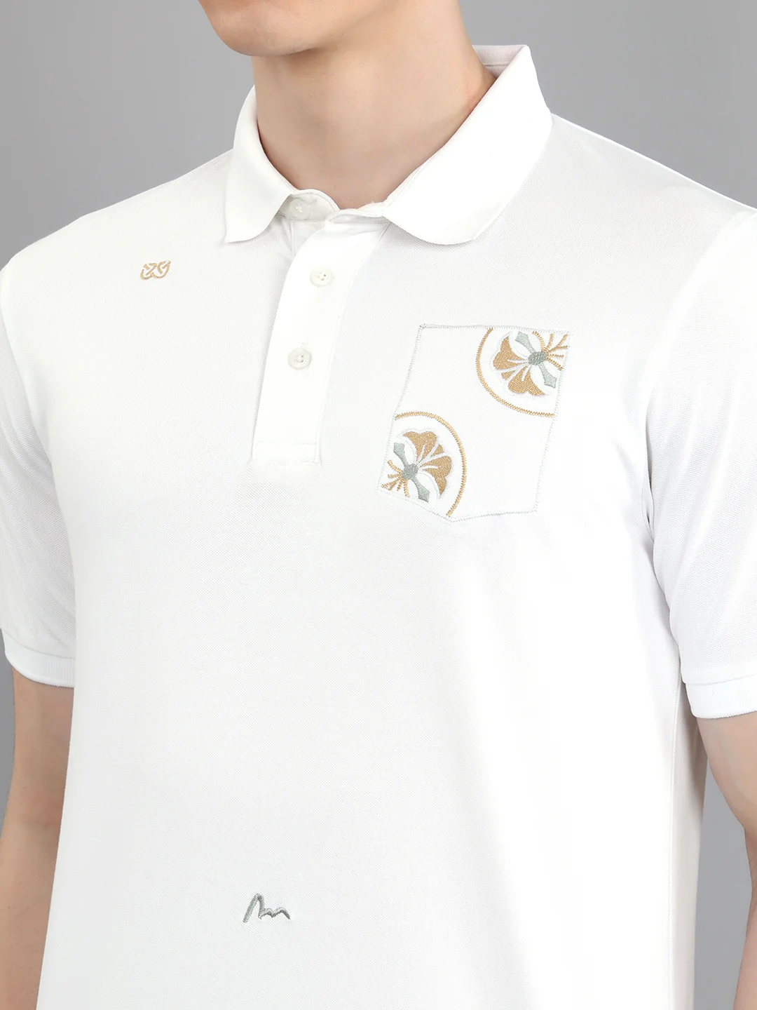 Men White Solid Collar Half Sleeve T-Shirt - Image 5
