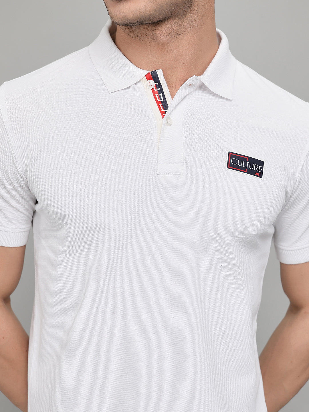 Men White Solid Collar Half Sleeve T-Shirt - Image 4