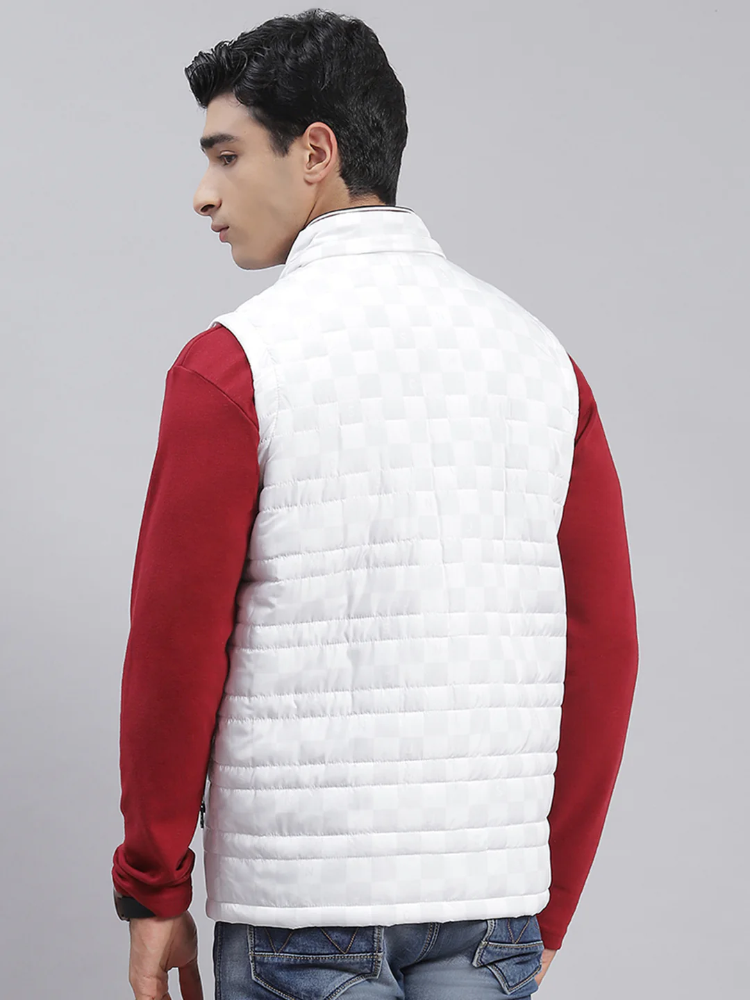 Men White Solid Hooded Sleeveless Jackets - Image 3