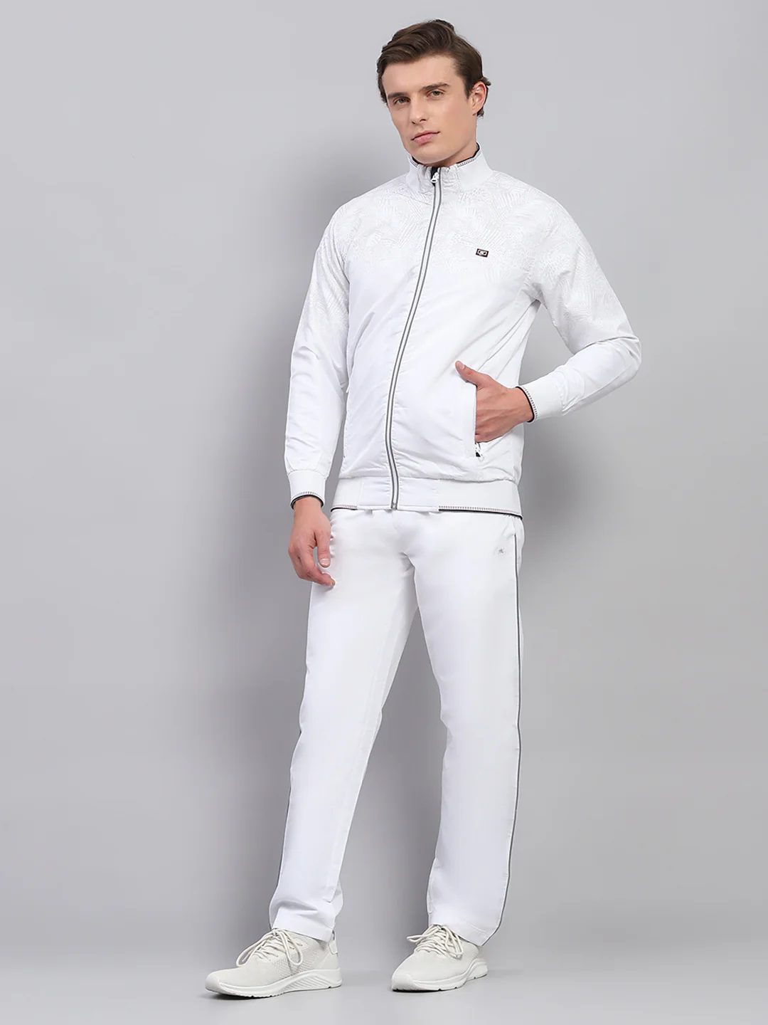 Men White Solid Mock Neck Full Sleeve Winter Tracksuit - Image 3