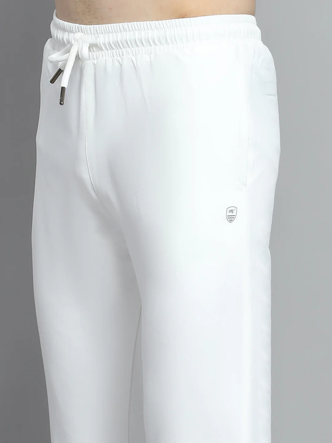 Men White Solid Mock Neck Full Sleeve Winter Tracksuit - Image 8