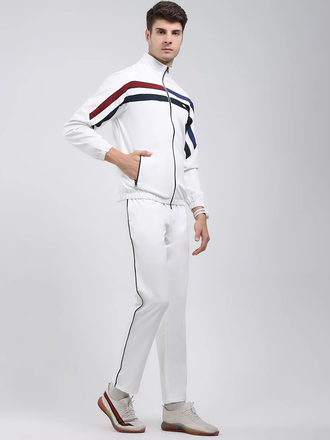 Men White Solid Mock Neck Full Sleeve Winter Tracksuit - Image 4