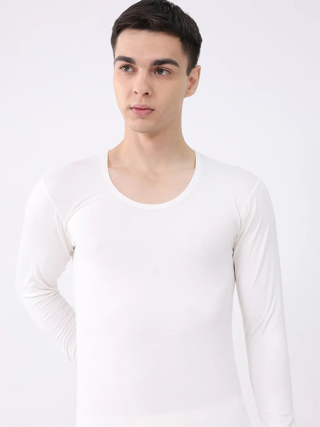 Men White Solid Round Neck Full Sleeve Thermal Vest - Image 6