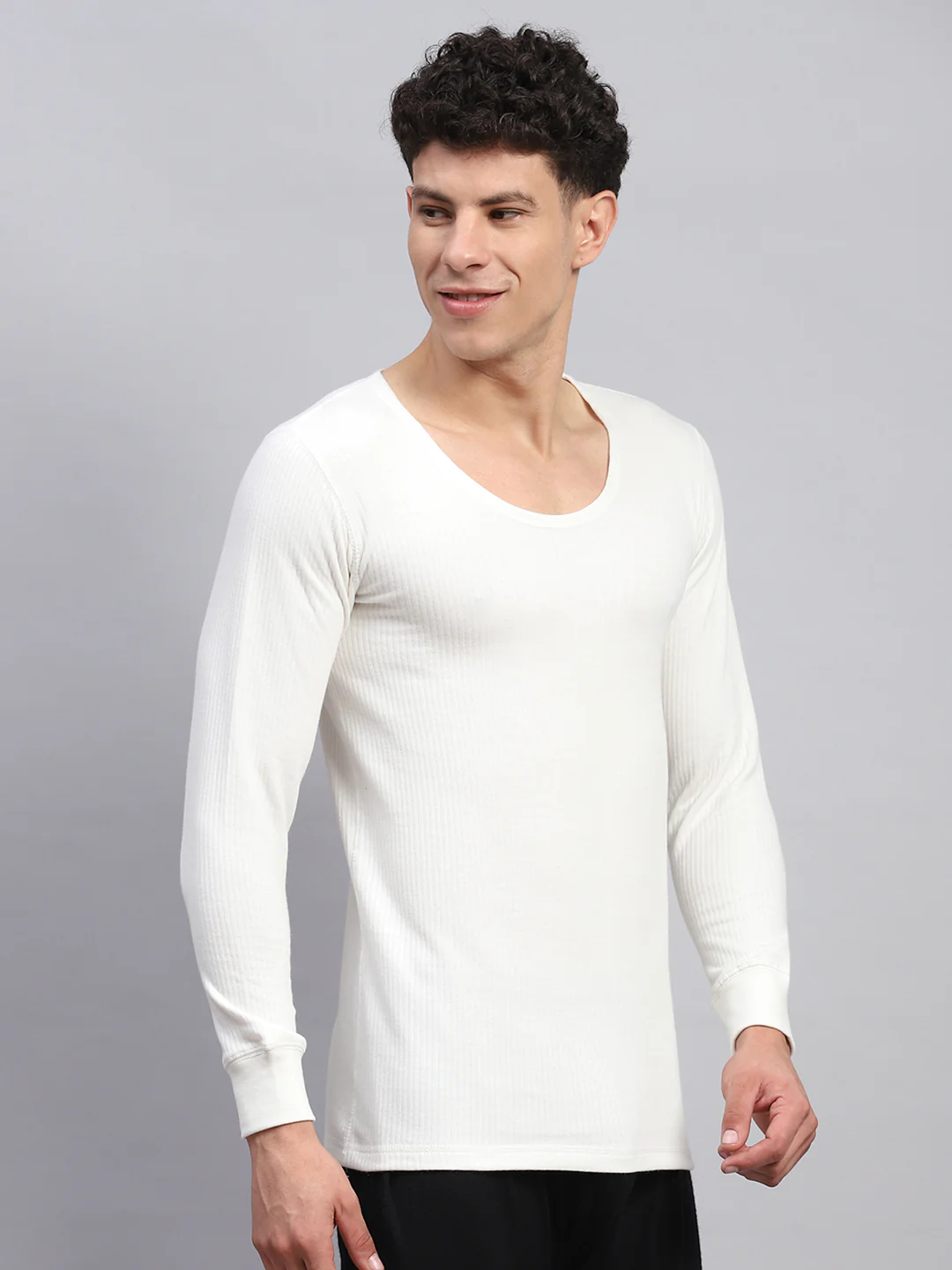 Men White Solid Round Neck Full Sleeve Thermal Vest - Image 4