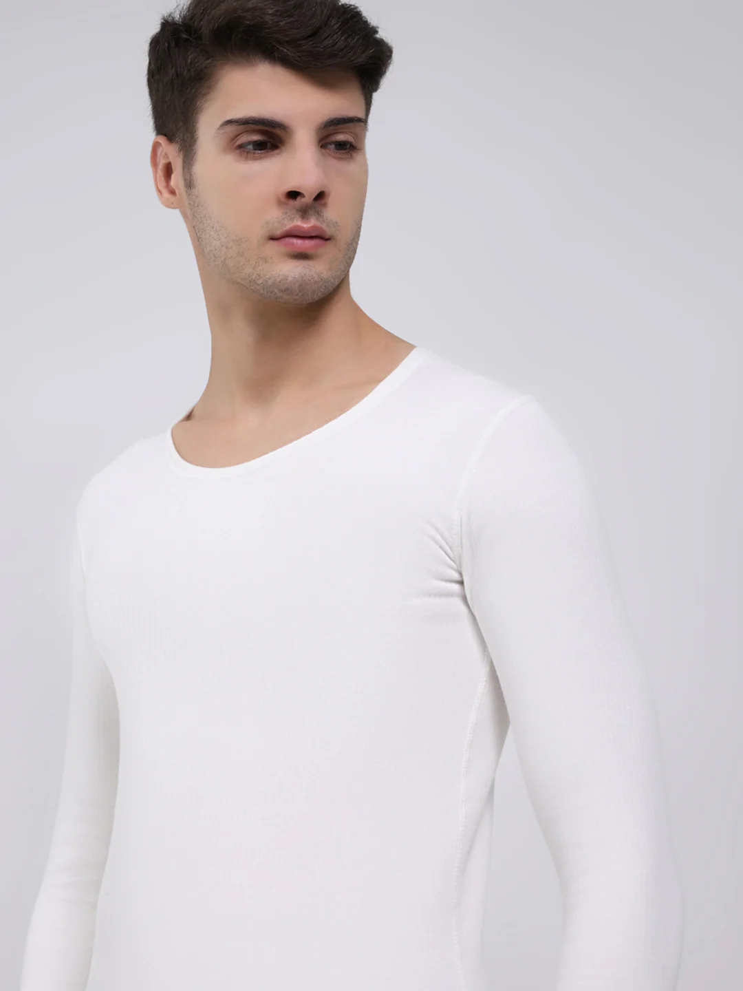 Men White Solid Round Neck Full Sleeve Thermal Vest - Image 6