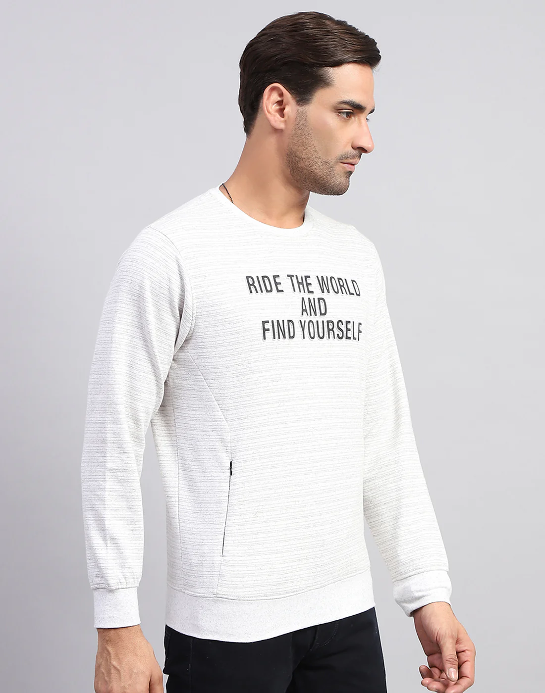 Men White Solid Round Neck Full Sleeve Winter T-Shirt - Image 4