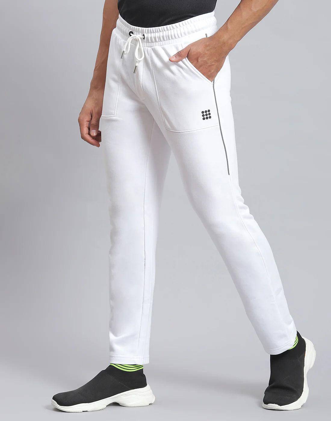Rock.it Men White Solid Stand Collar Full Sleeve Tracksuit - Image 3