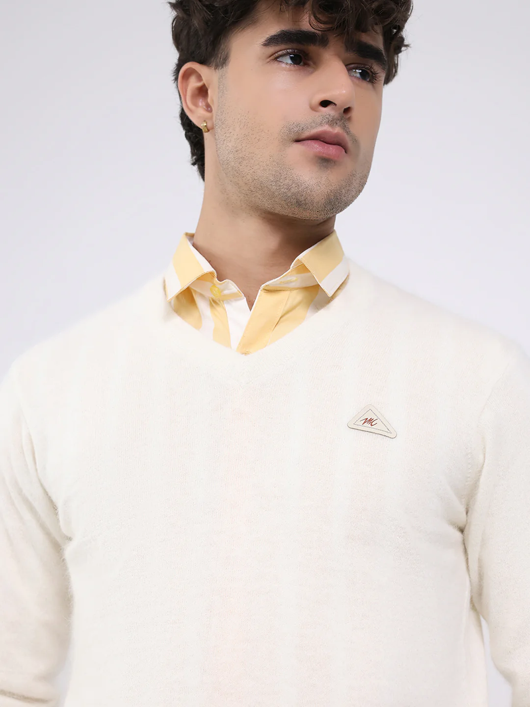 Men White Solid V Neck Full Sleeve Pullover - Image 6
